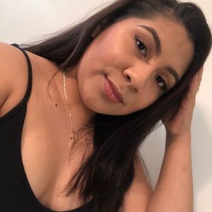 Meet your Posher, Lizbeth